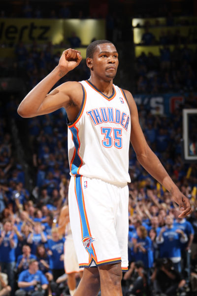 《球球大作战》春节狂撒百亿福利，超大钥匙上线即领