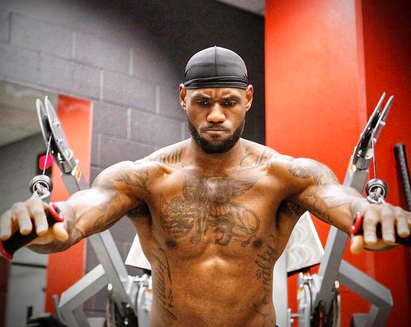 芝加哥白袜队罗顿投出准完美比赛（最后一局触身球导致无安打）