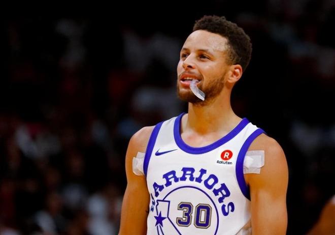 [图]世预赛-奥亚萨瓦尔2射1传 西班牙4-0格鲁吉亚