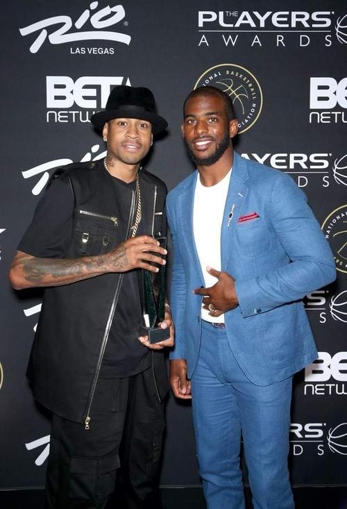 棒球界传奇“飞人”威利·梅斯于 2024 年 6 月逝世，全美体育界致哀