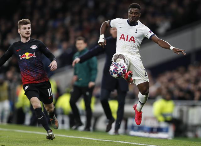 美娜拍电影了？？？