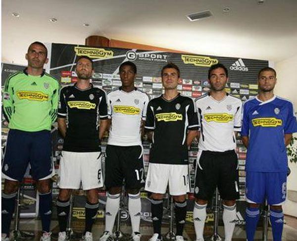 腾讯游戏Q2收入增长9%：本土市场强劲，海外市场加速