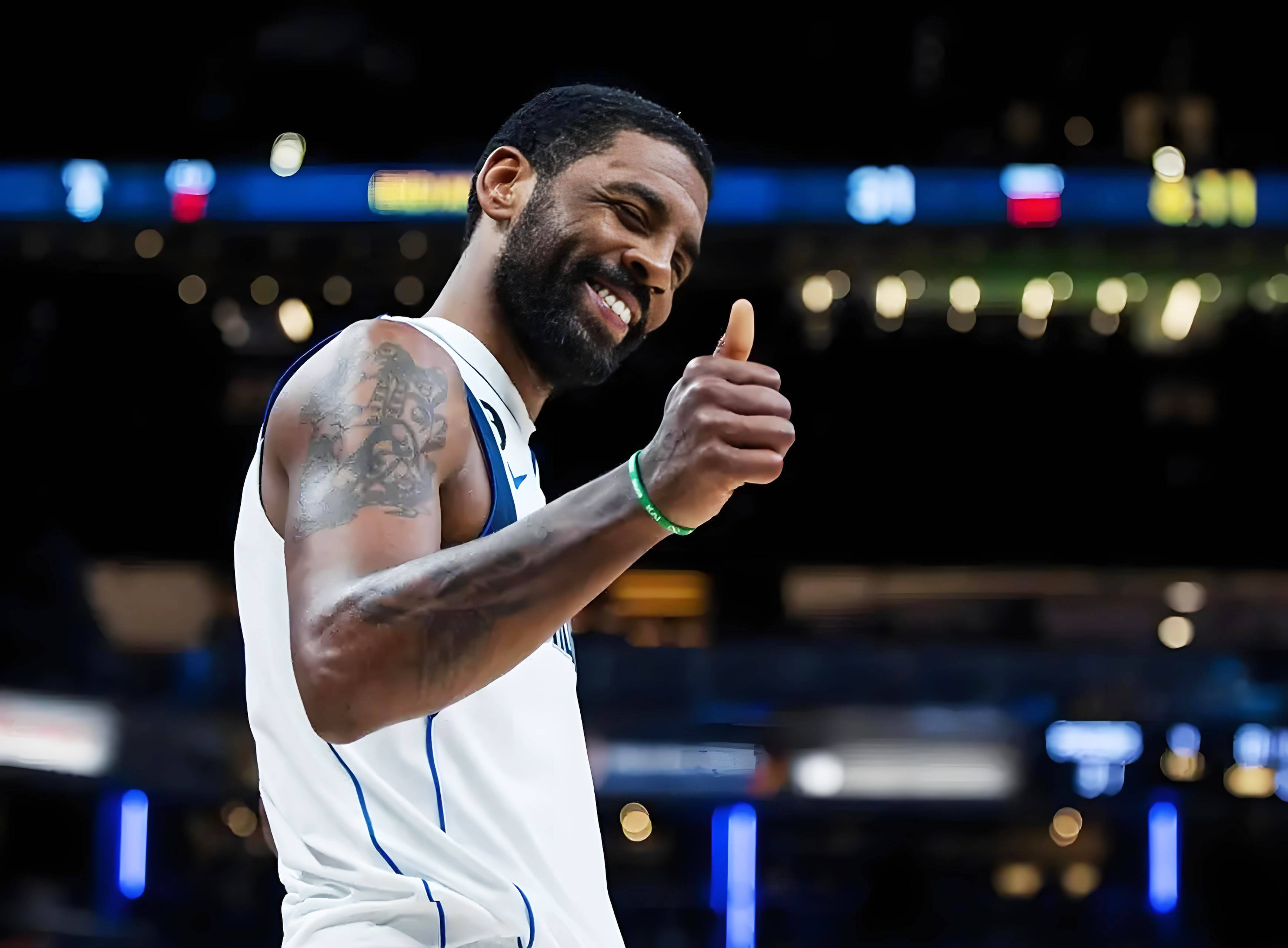 43.3米超远吊射破门，亚当斯创造本赛季英超最远距离进球