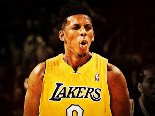 西甲裁判报告：皇马3人被罚下，卡雷拉斯、卡瓦哈尔怒斥裁判