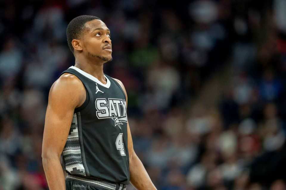 详解棒球规则中的“球员转籍”观察期