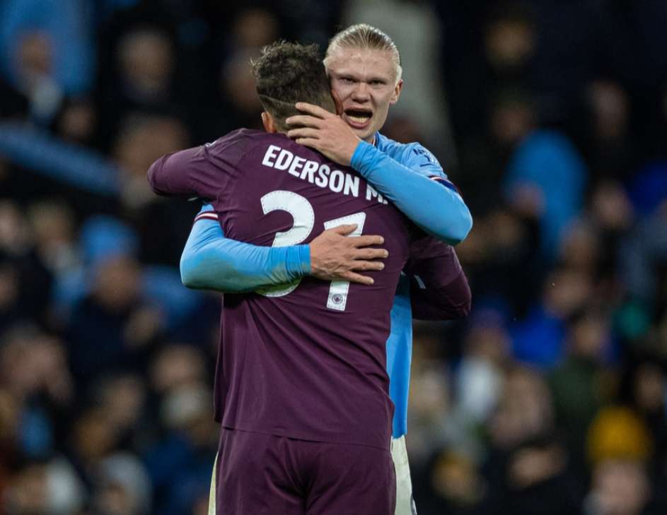 马切吉亚尼：奥古斯托客串不了右路；索默的扑救有问题